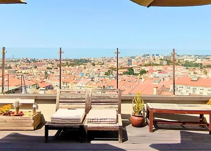 View With Rooftop Apartament Lizbona