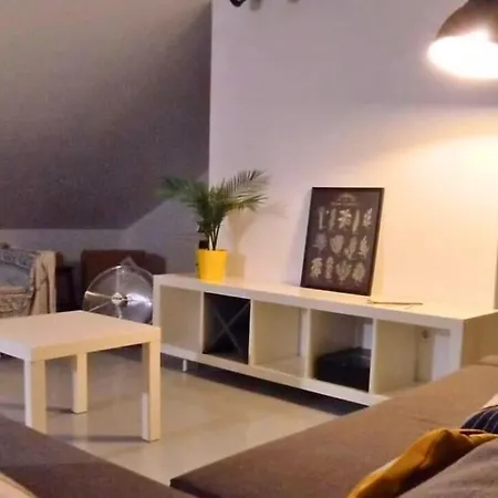 View With Rooftop * ליסבון