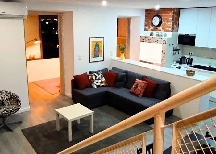 View With Rooftop * ליסבון