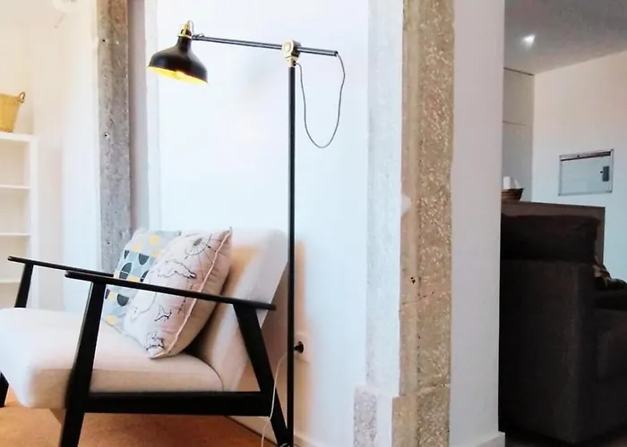 View With Rooftop Apartment *