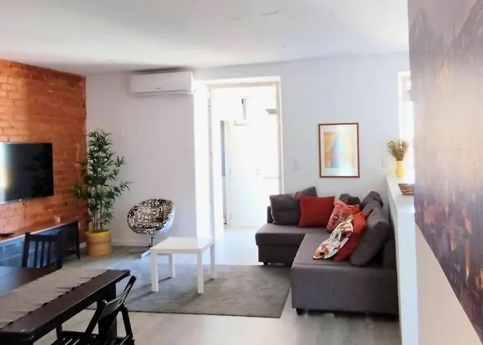 View With Rooftop * Лиссабон