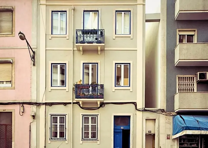 View With Rooftop Апартаменты Лиссабон